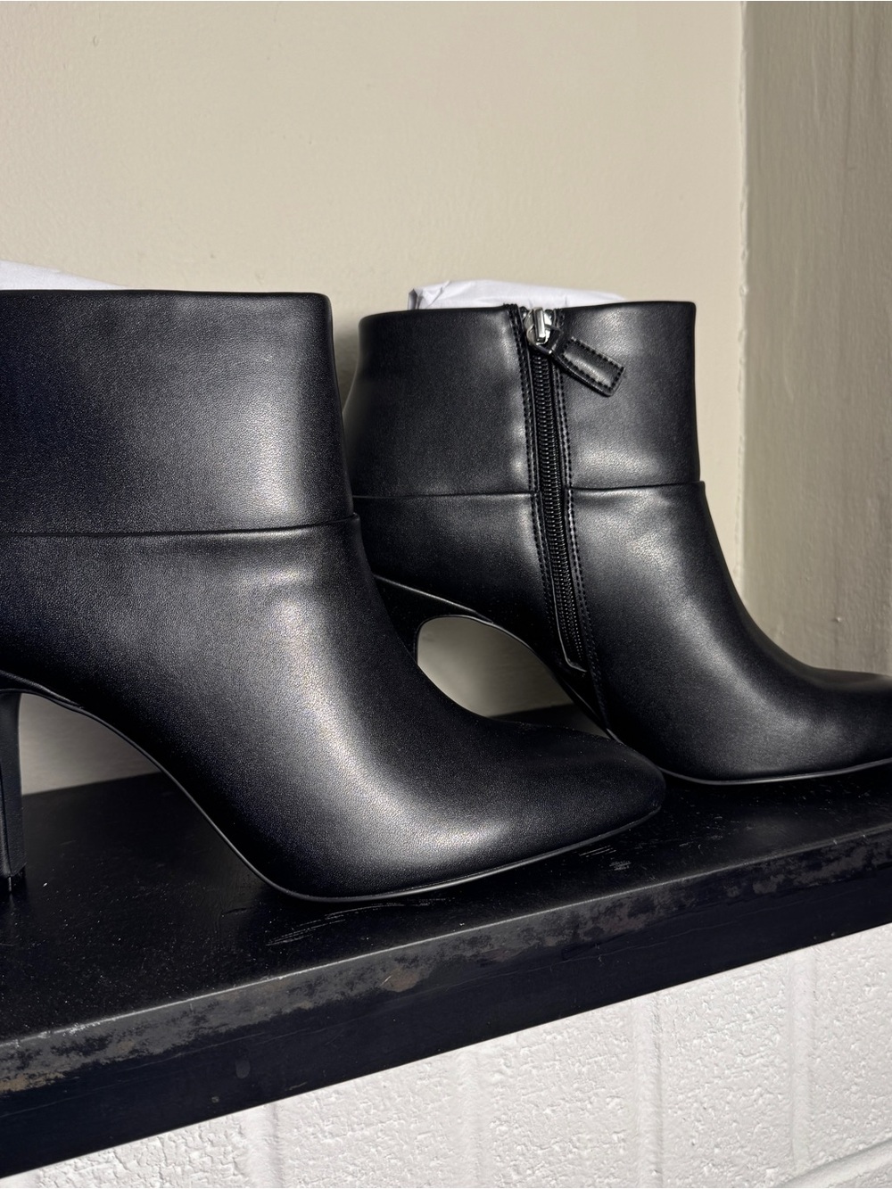 BCBGeneration Riverlin Booties Women 9.5 Black Pointed Toe High Heel Ankle Boots